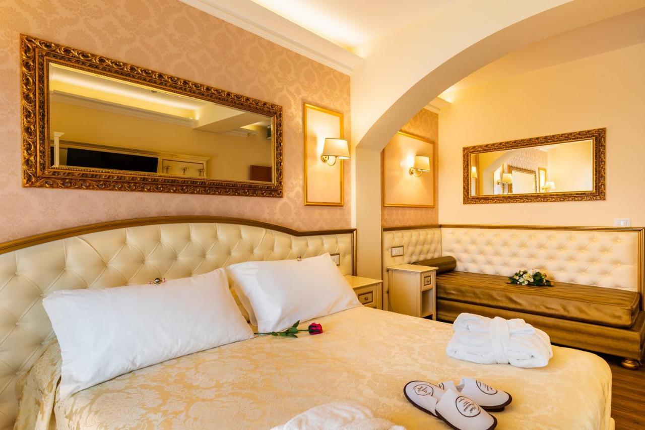 Hotel Mazzanti Мілано-Маріттіма Екстер'єр фото