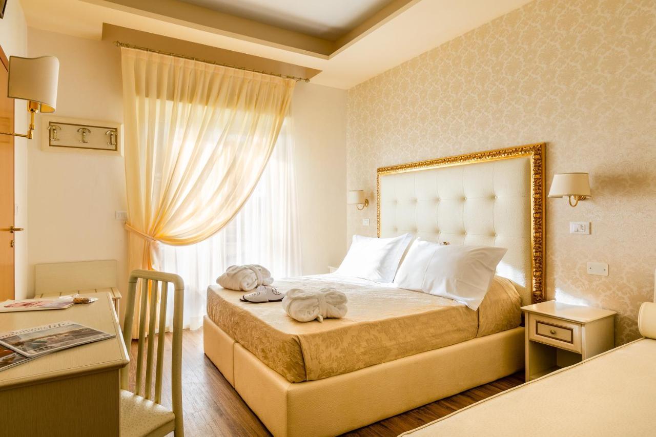 Hotel Mazzanti Мілано-Маріттіма Екстер'єр фото