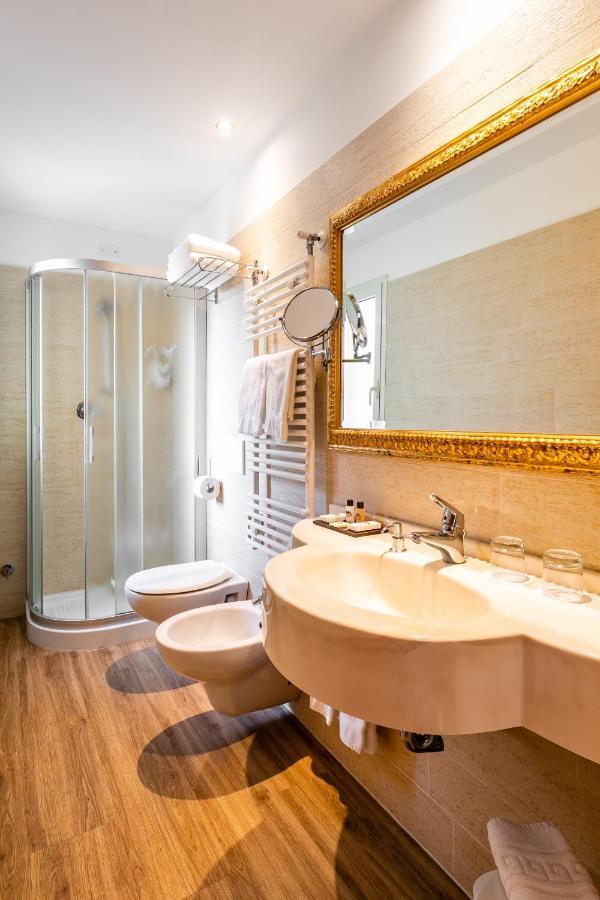 Hotel Mazzanti Мілано-Маріттіма Екстер'єр фото