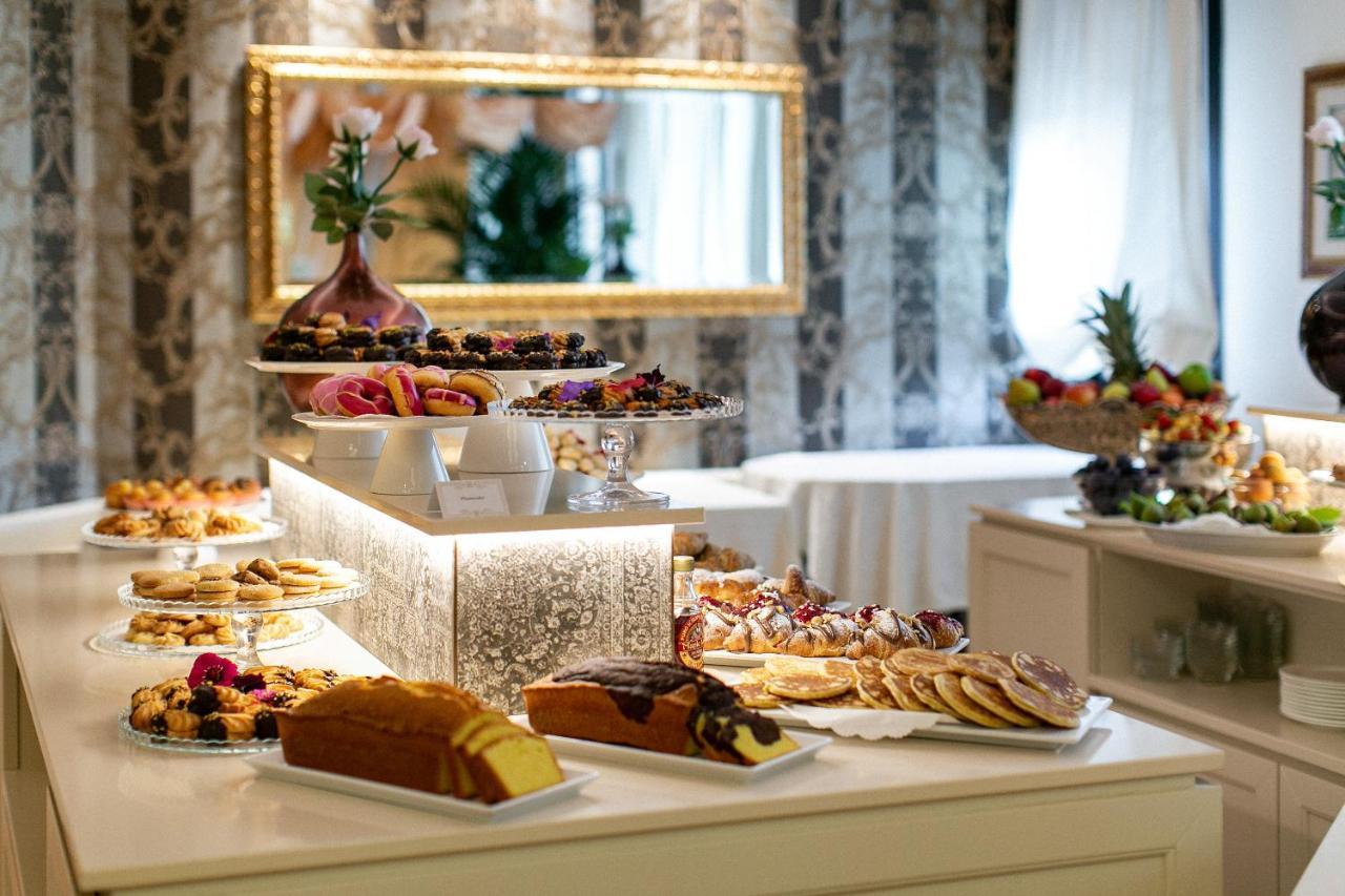 Hotel Mazzanti Мілано-Маріттіма Екстер'єр фото