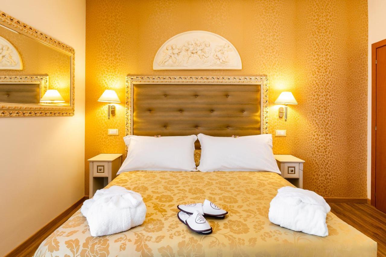 Hotel Mazzanti Мілано-Маріттіма Екстер'єр фото