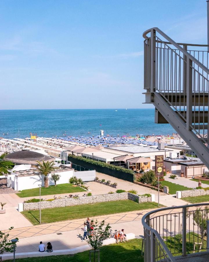 Hotel Mazzanti Мілано-Маріттіма Екстер'єр фото